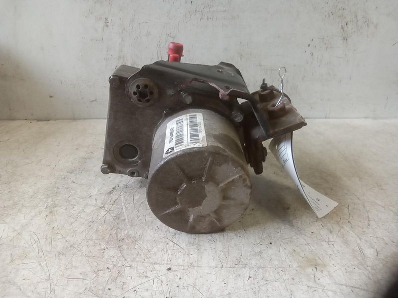 2014-2015 Dodge Durango Jeep Grand Cherokee Power Steering Pump Assembly 3.6L OEM