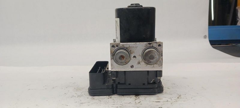 2010-2012 Ford Escape Mercury Mariner ABS Anti-Lock Brake Pump Assembly OEM