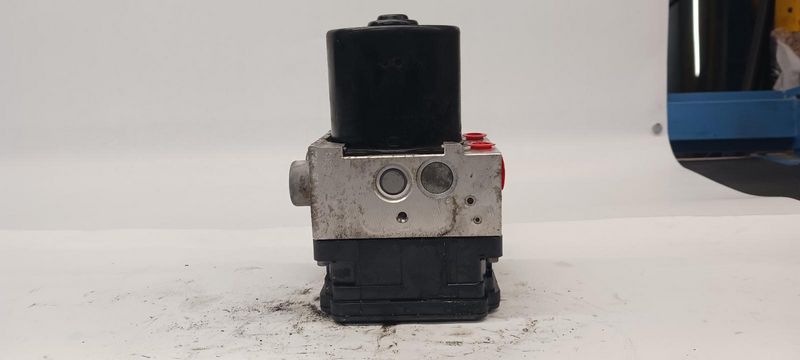 2010-2012 Ford Escape Mercury Mariner ABS Anti-Lock Brake Pump Assembly OEM