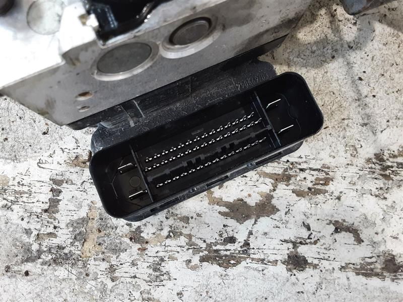 2010-2013 Jeep Compass Patriot ABS Pump Control Module Assembly