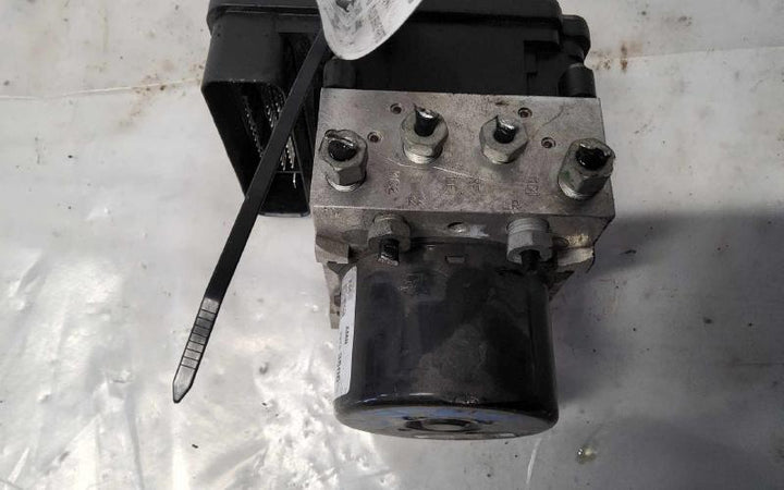 2011-2016 Cadillac SRX ABS Pump Assembly W/O Adaptive Cruise