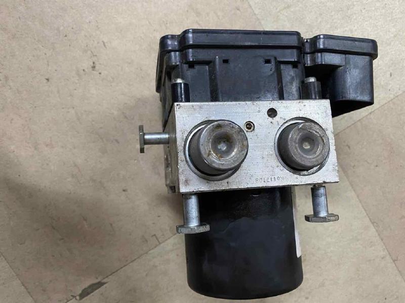 2011 Ford Expedition Lincoln Navigator ABS Pump OEM