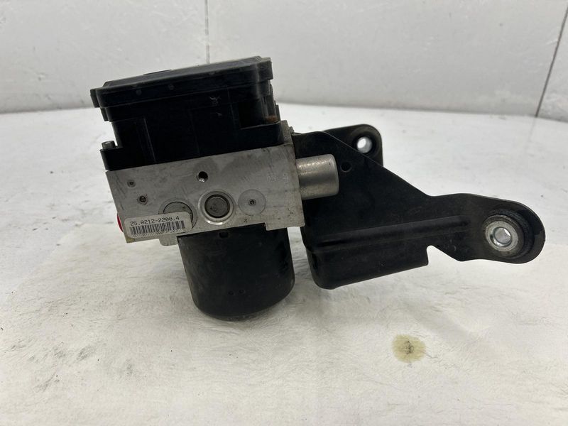 2014-2016 Dodge Ram 1500 ABS Pump Module Assembly OEM