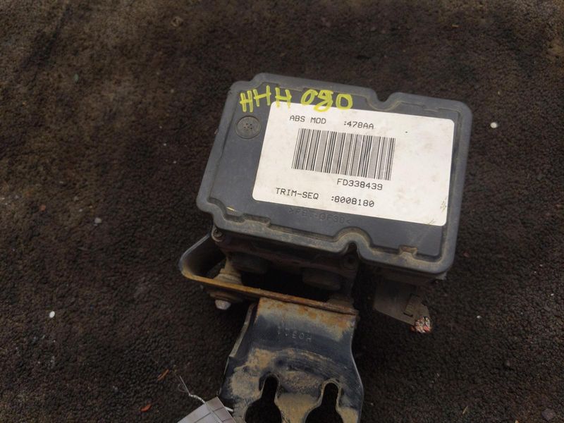 2014-2017 Jeep Compass Patriot ABS Anti-Lock Brake Pump Control Module Assembly