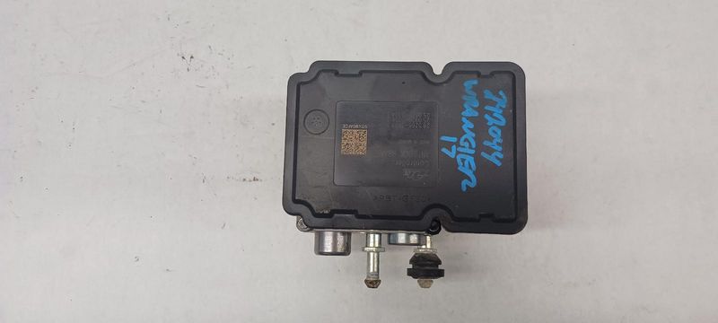 2015-2018 Jeep Wrangler 3.6L ABS Pump Module 68284715AB OEM