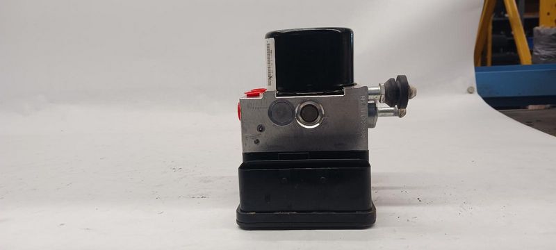 2015-2018 Jeep Wrangler 3.6L ABS Pump Module 68284715AB OEM