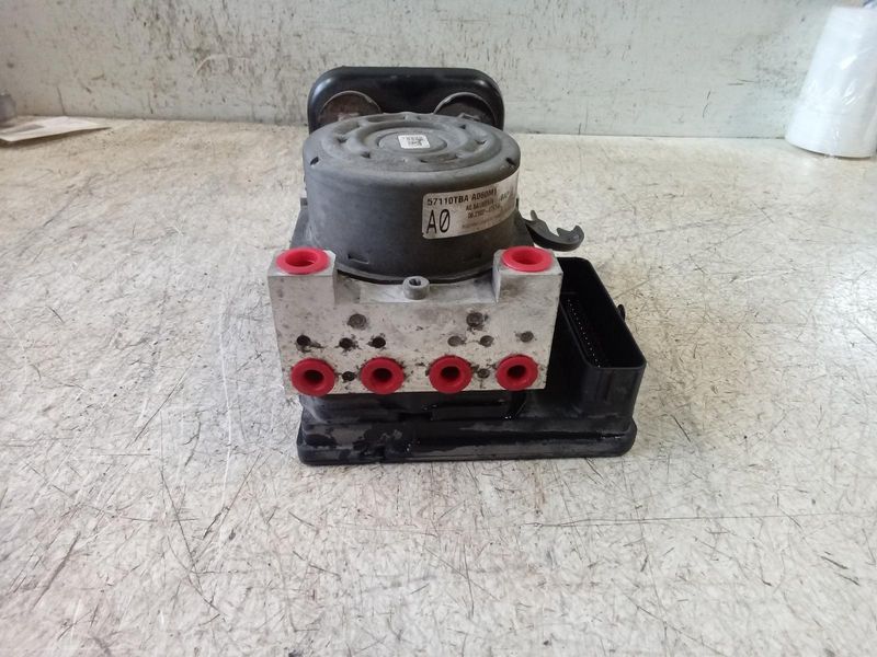 2016-2018 Honda Civic ABS Anti-Lock Brake Pump Assembly OEM