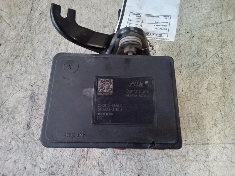 2016-2018 Honda Civic ABS Anti-Lock Brake Pump Assembly OEM