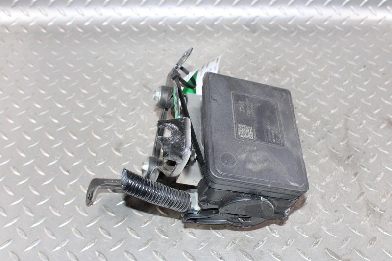 2021-2024 Honda Odyssey ABS Anti-Lock Brake Pump Assembly OEM