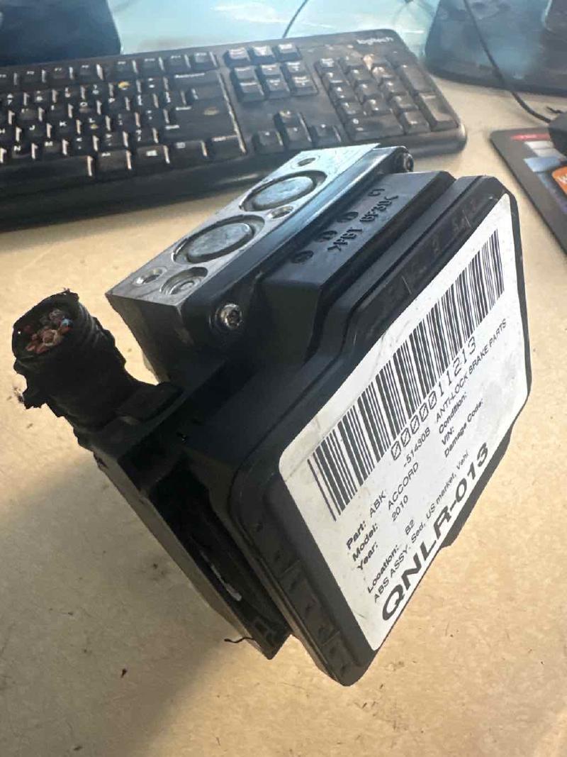 2008-2010 Honda Accord ABS Pump Module Assembly 2.4L AT Sdn